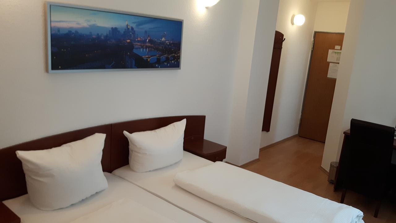 Hotel Aurelia Frankfurt nad Menem Zewnętrze zdjęcie