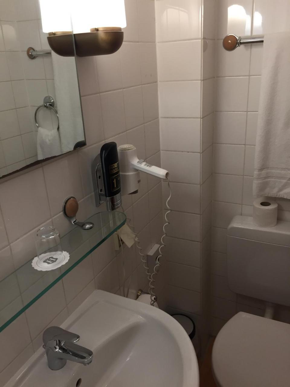 Hotel Aurelia Frankfurt nad Menem Zewnętrze zdjęcie
