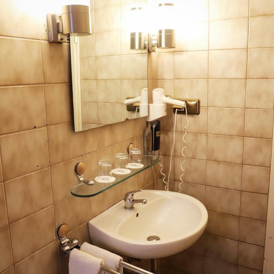 Hotel Aurelia Frankfurt nad Menem Zewnętrze zdjęcie